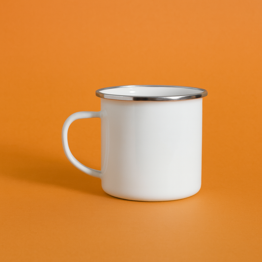 Taza enamel blanca con borde plateado y caja de cartón, 